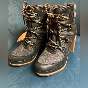 Sorel Blake Black and Grey Leather & Wool Waterproof Lace Up Booties Size 5.5